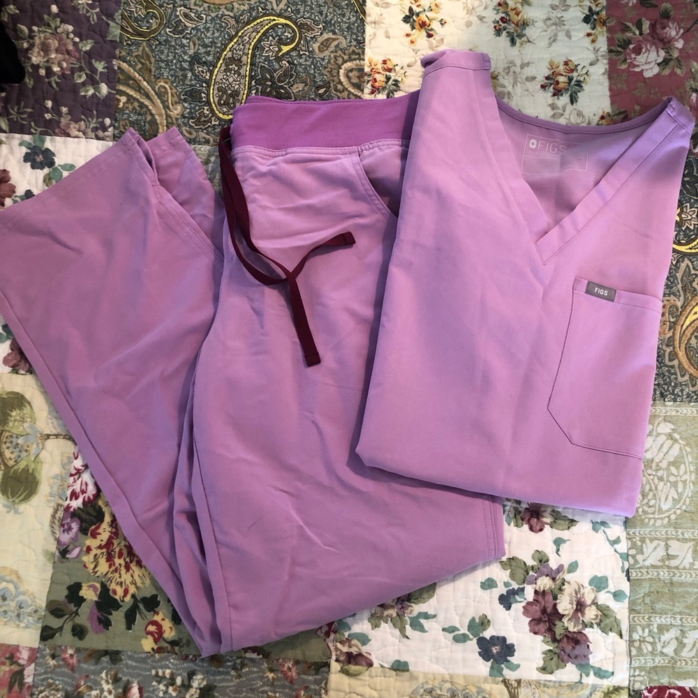Large figs scrubs set